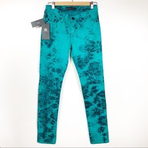 NEW Rock & Republic Tie-Dye Berlin Skinny Jeans